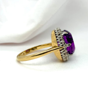 "Annabelle" - Oval Amethyst Unique Ring set in 18ct Yellow Gold - Unique Ring - Ebony Jewellery Chichester - Bespoke by Ebony
