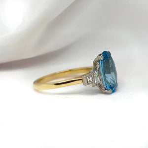 "Claudine" - Oval Aquamarine Unique Engagement Ring with Diamond Shoulders in 18ct Yellow Gold - Unique Ring - Ebony Jewellery Chichester - Bespoke by Ebony