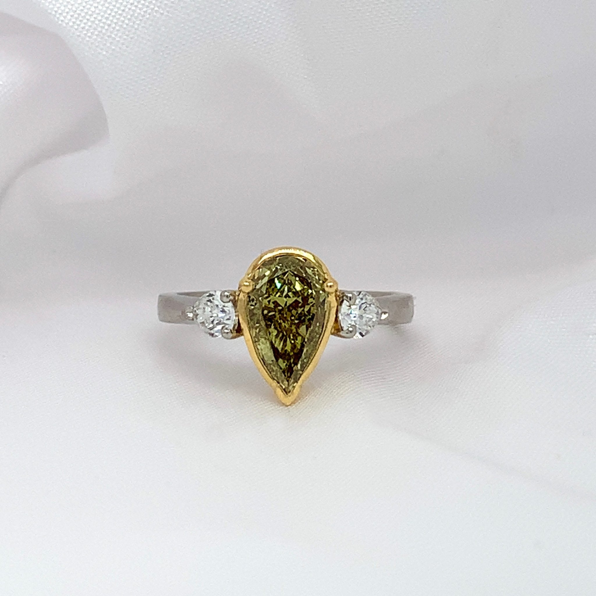 "Mia" - Diamond Ring - Ebony Jewellery Chichester - Bespoke by Ebony