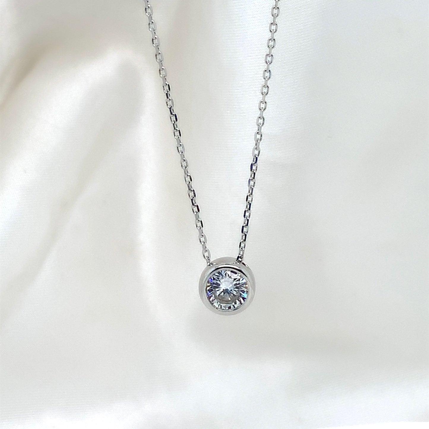 Beatrix - Platinum-Plated Necklace - Ebony Jewellery