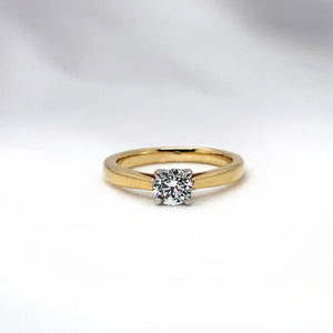 "Éléanor" - Solitaire Claw Set Round Brilliant Engagement Ring in Gold or Platinum - Engagement Ring - Ebony Jewellery Chichester - Bespoke by Ebony