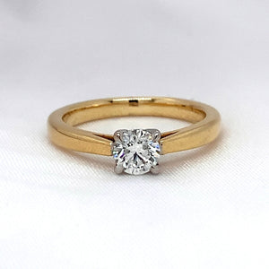 "Éléanor" - Solitaire Claw Set Round Brilliant Engagement Ring in Gold or Platinum - Engagement Ring - Ebony Jewellery Chichester - Bespoke by Ebony