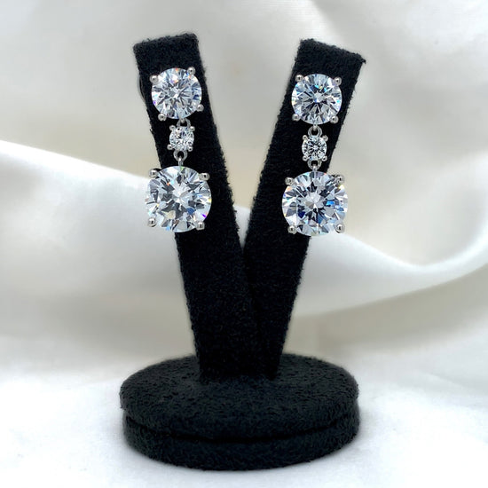 Load image into Gallery viewer, Francesca - Platinum-Plated Earring - Ebony Jewellery
