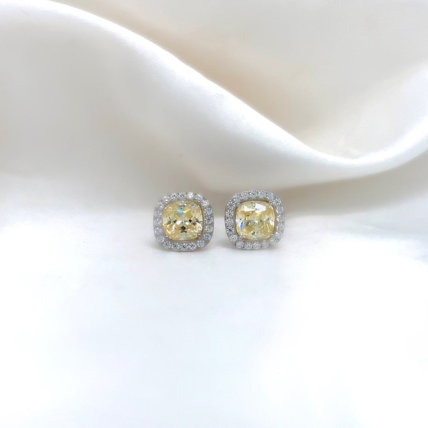 "Madeline" - Platinum-Plated Earring - Ebony Jewellery
