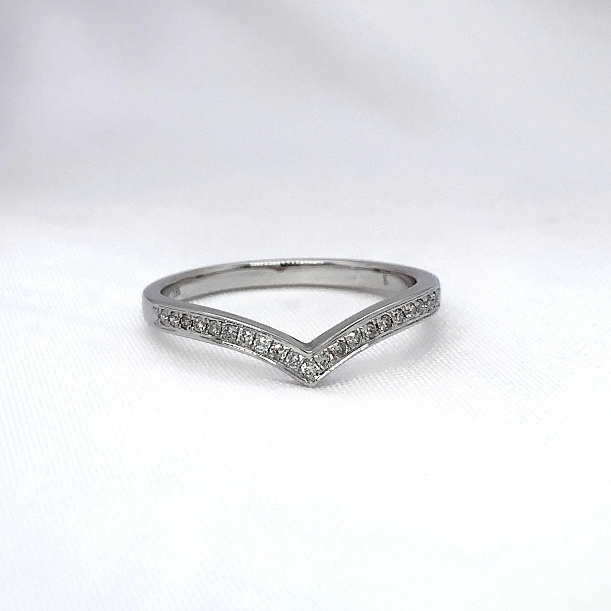 "Oceane" - Diamond Ring - Ebony Jewellery Chichester - Bespoke by Ebony