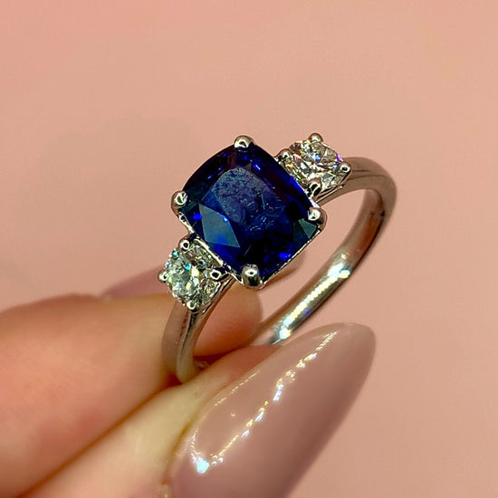 "Padma" - Gemstone Ring - Ebony Jewellery