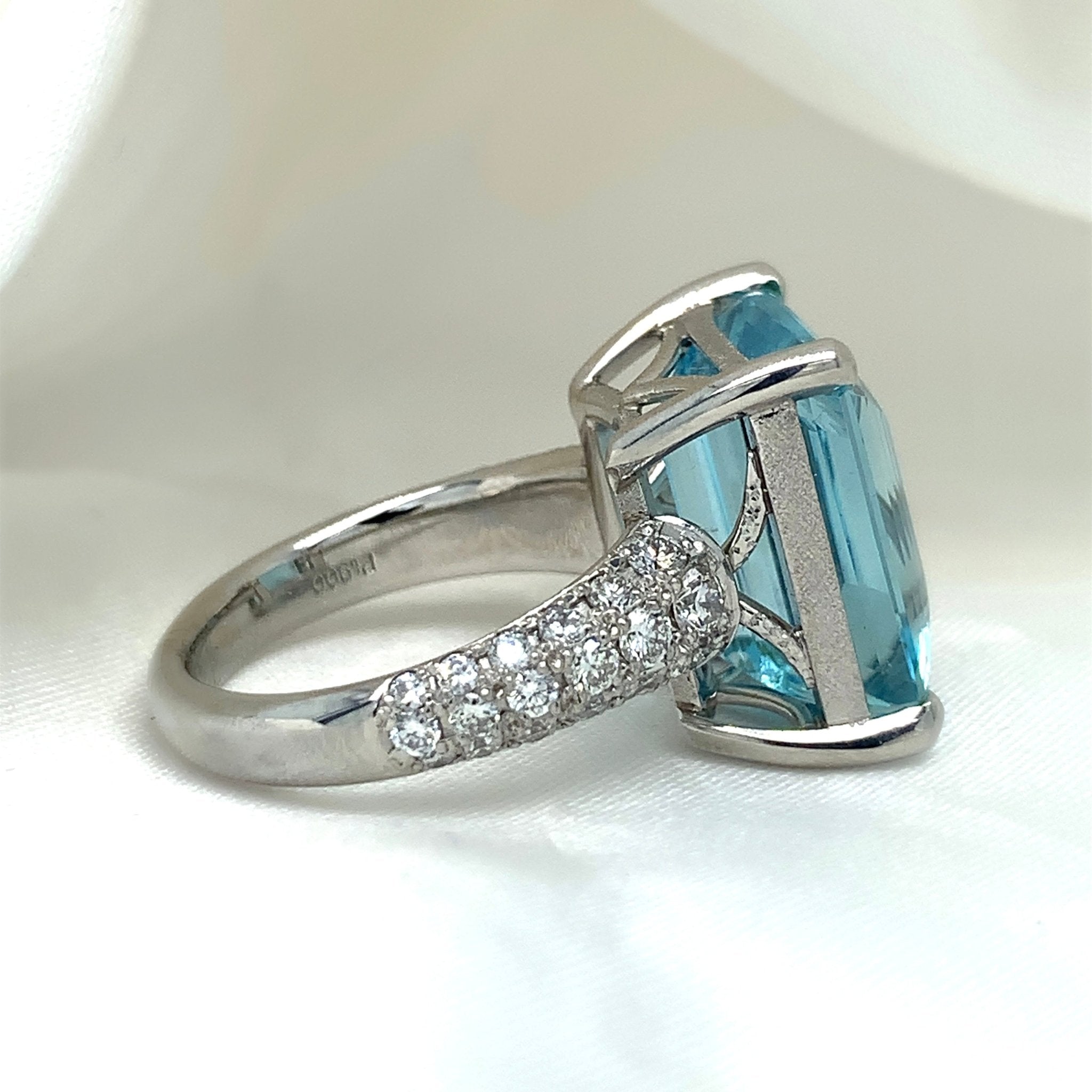 "Priscilla" - Unique Ring - Ebony Jewellery Chichester - Bespoke by Ebony