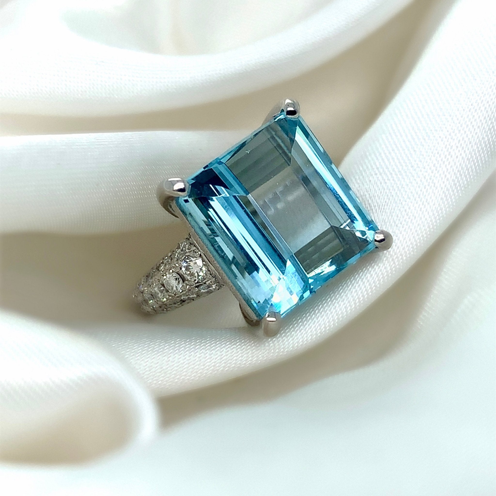 "Priscilla" - Unique Ring - Ebony Jewellery Chichester - Bespoke by Ebony