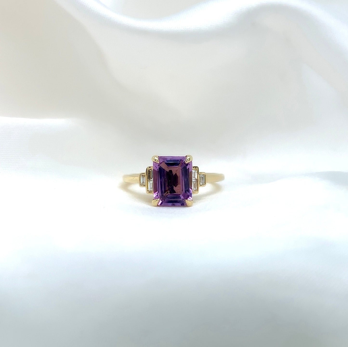 Load image into Gallery viewer, &amp;quot;Scarlett&amp;quot; - Unique Ring - Ebony Jewellery
