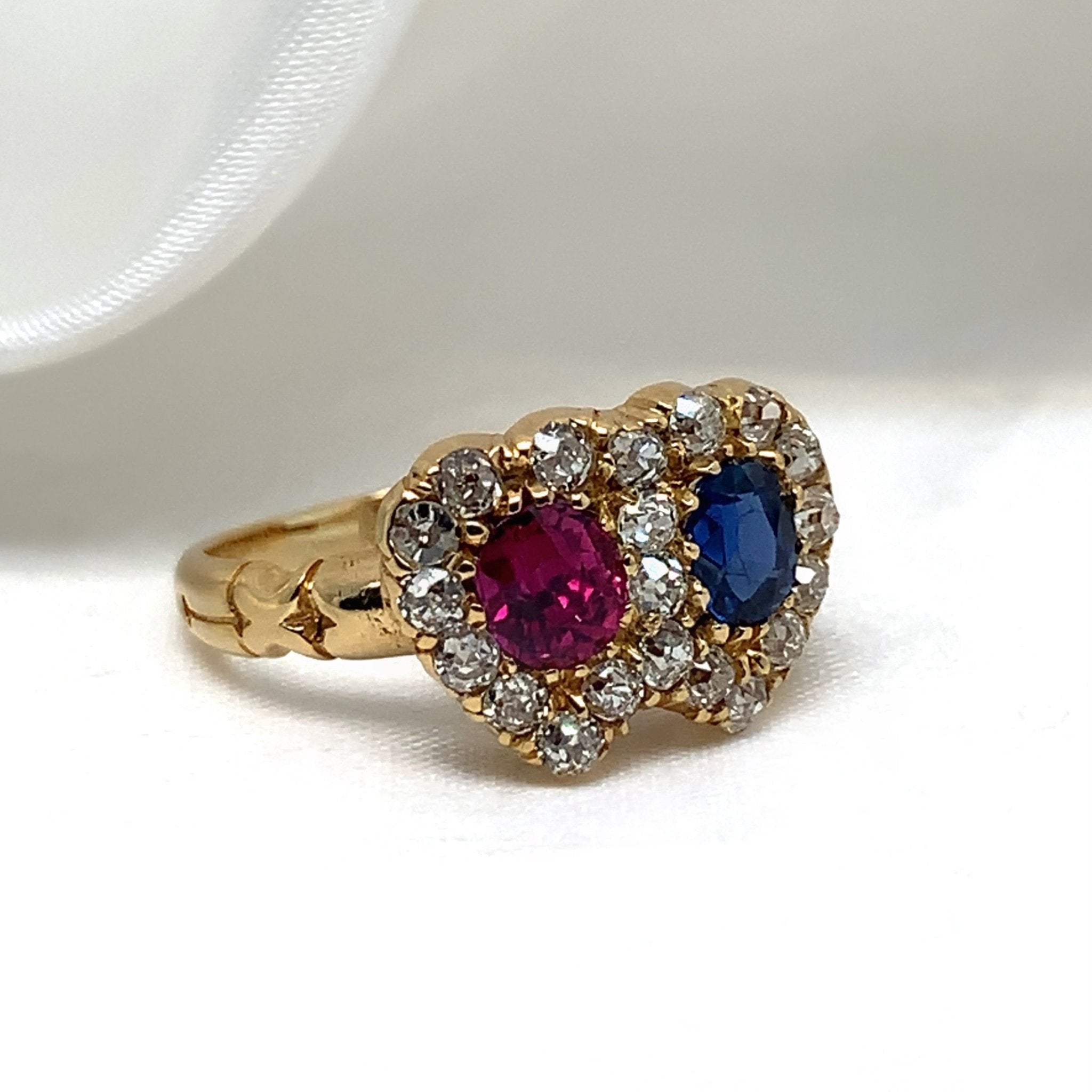 "Victoria" - Unique Ring - Ebony Jewellery Chichester - Bespoke by Ebony